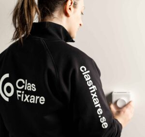 Proffsig elektriker som snabbt och säkert hjälper dig att installera dimmer, installera dimmer strömavbrytare, installera en dimmer, installera led dimmer och installera Plejd-dimmer för perfekt ljusstyrning och en modern känsla i hemmet. Smart och smidig tjänst från Clas Fixare som tydlig har koll på installera dimmer kostnad. 